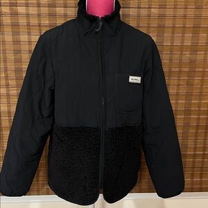 Merrell women’s Sherpa mixup black jacket medium. Cute and practical!
